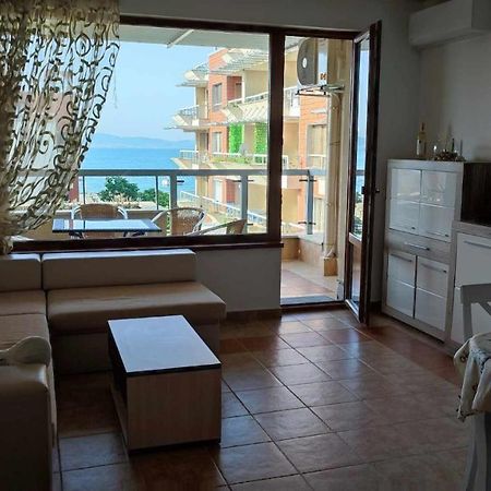 Cozy Apartment With Sea View And Free Parking Pomorie Luaran gambar