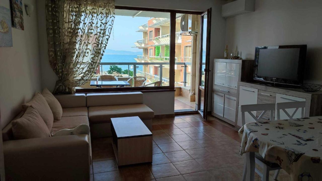 Cozy Apartment With Sea View And Free Parking Pomorie Luaran gambar